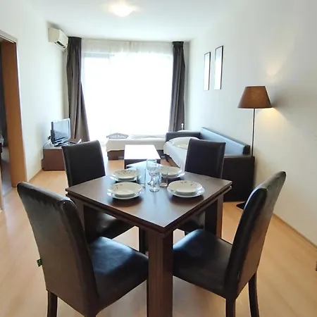 New Line Village דירה *