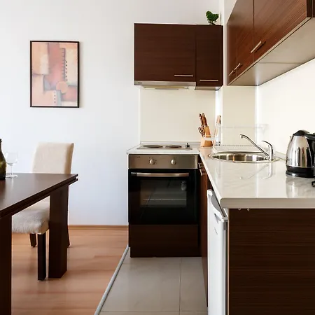 New Line Village Apartment Slantschew brjag