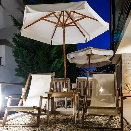 New Line Village סאני ביץ'