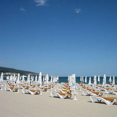 New Line Village דירה *