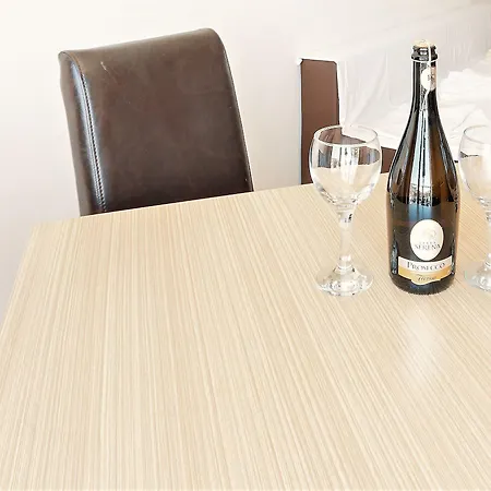 New Line Village Апартамент