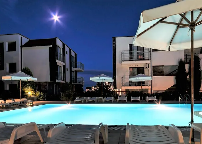 New Line Village Apartment