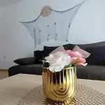 Апартаменты New Line Village *