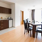 Апартаменты New Line Village *