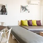 Апартаменты New Line Village *