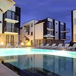 New Line Village Солнечный берег