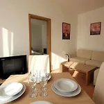 Апартаменты New Line Village *