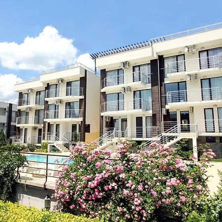 New Line Village Apartamento Sunny Beach