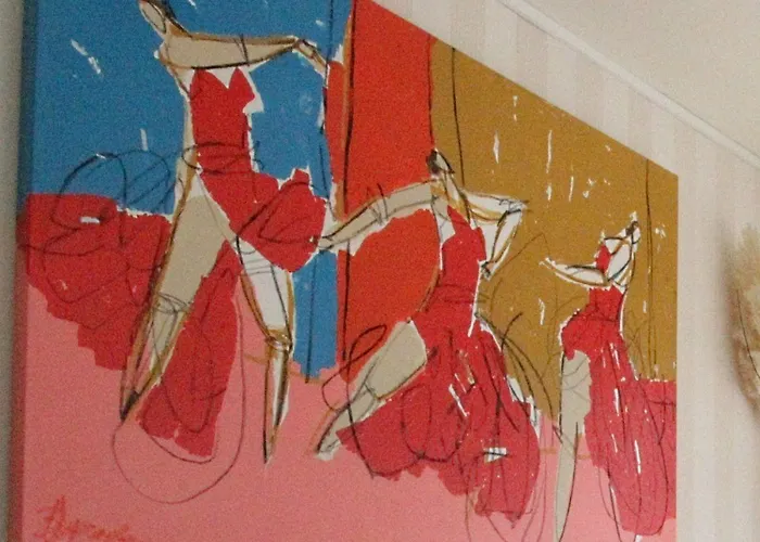 New Line Village Апартаменти