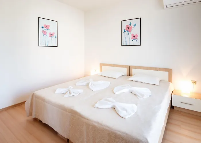 New Line Village * Сонячний Берег