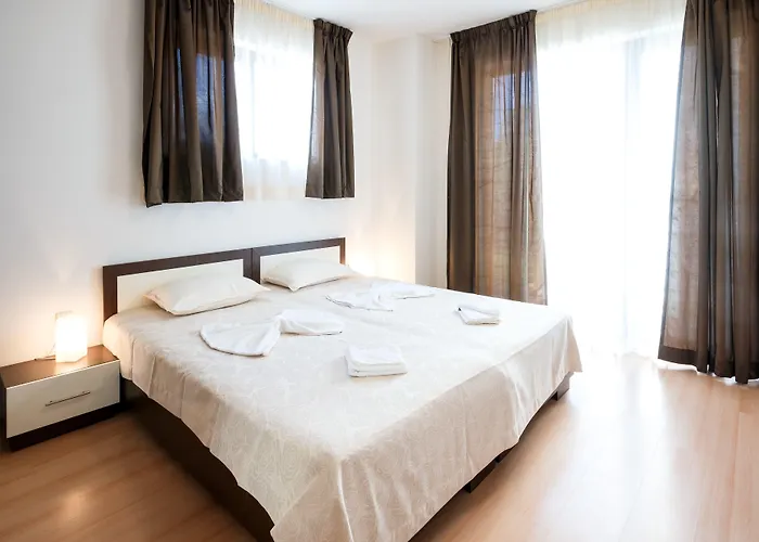 New Line Village * Сонячний Берег