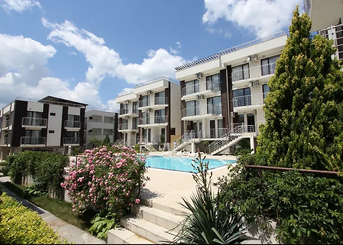 New Line Village * Сонячний Берег