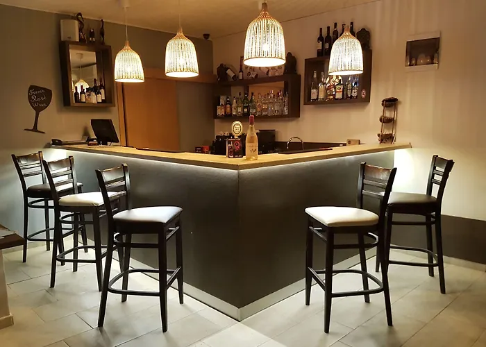 Апартаменти New Line Village *