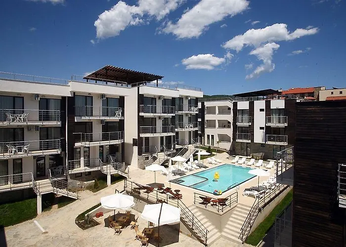 New Line Village * Сонячний Берег