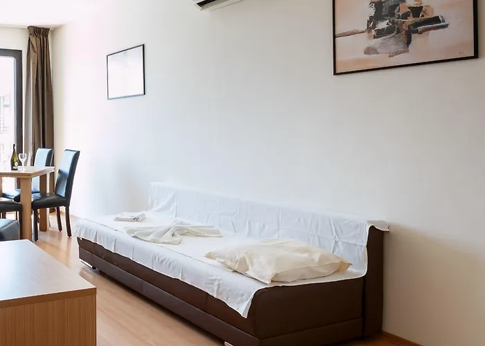 Апартаменты New Line Village