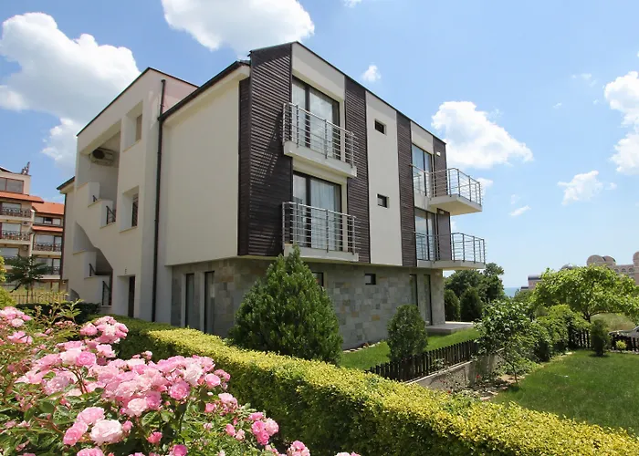 New Line Village * Солнечный берег